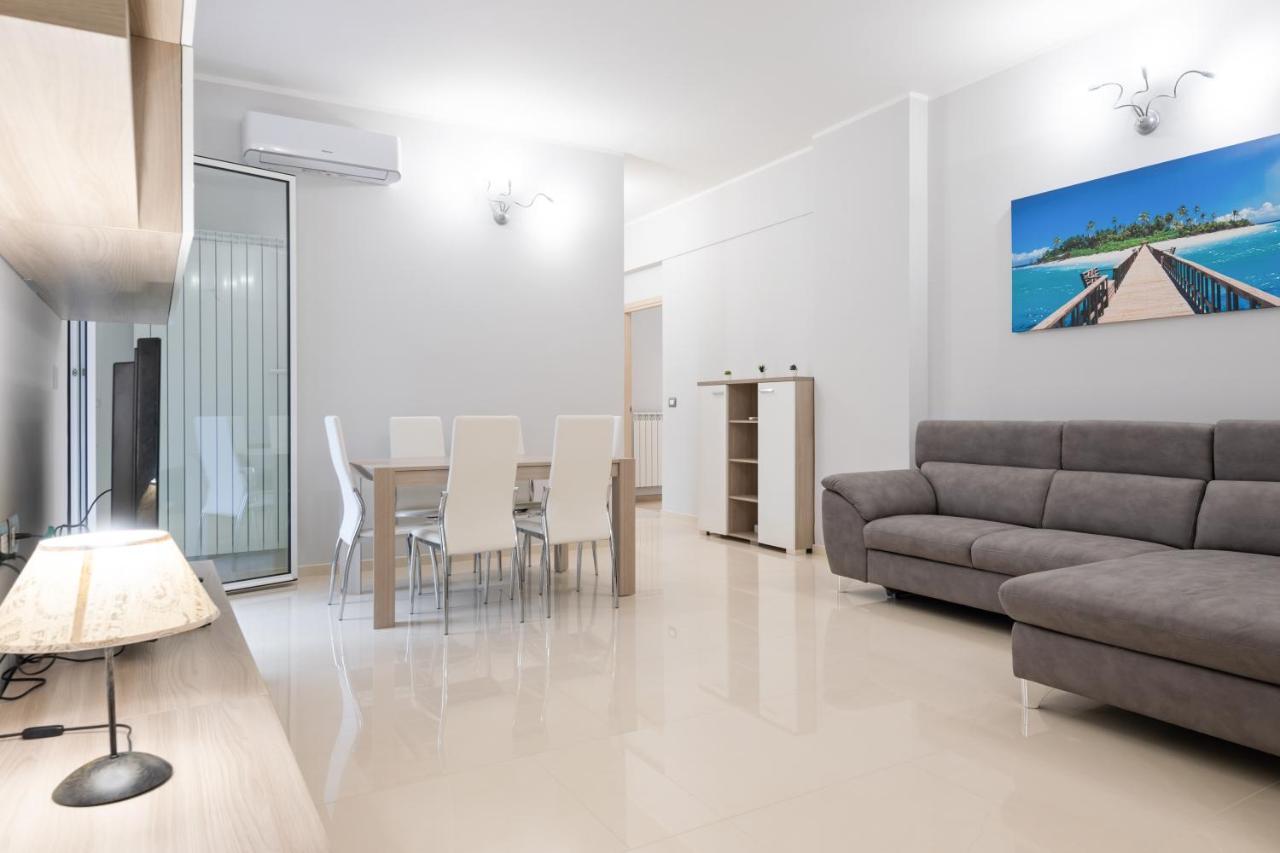 Modern Flat 250 Mt From The Sea - Albissola Marina Apartment Exterior photo
