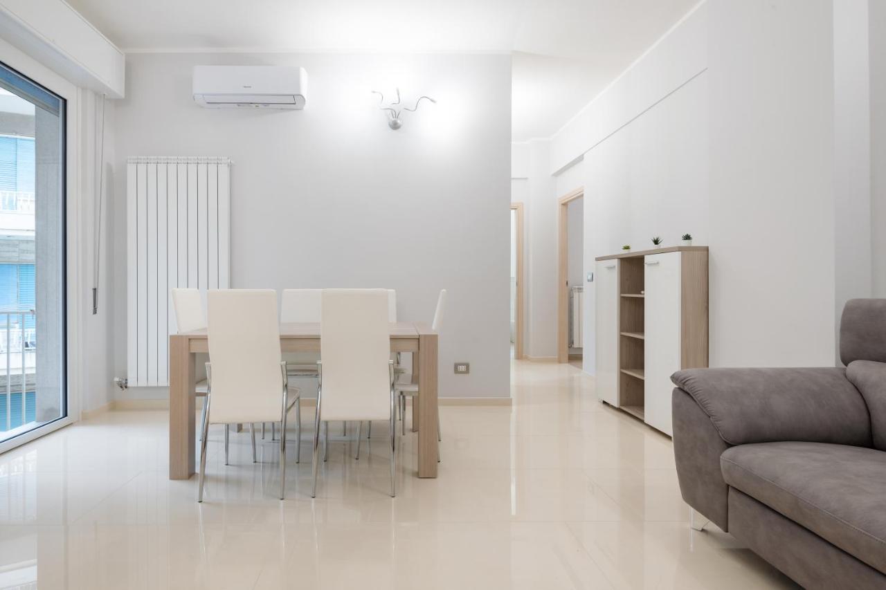 Modern Flat 250 Mt From The Sea - Albissola Marina Apartment Exterior photo