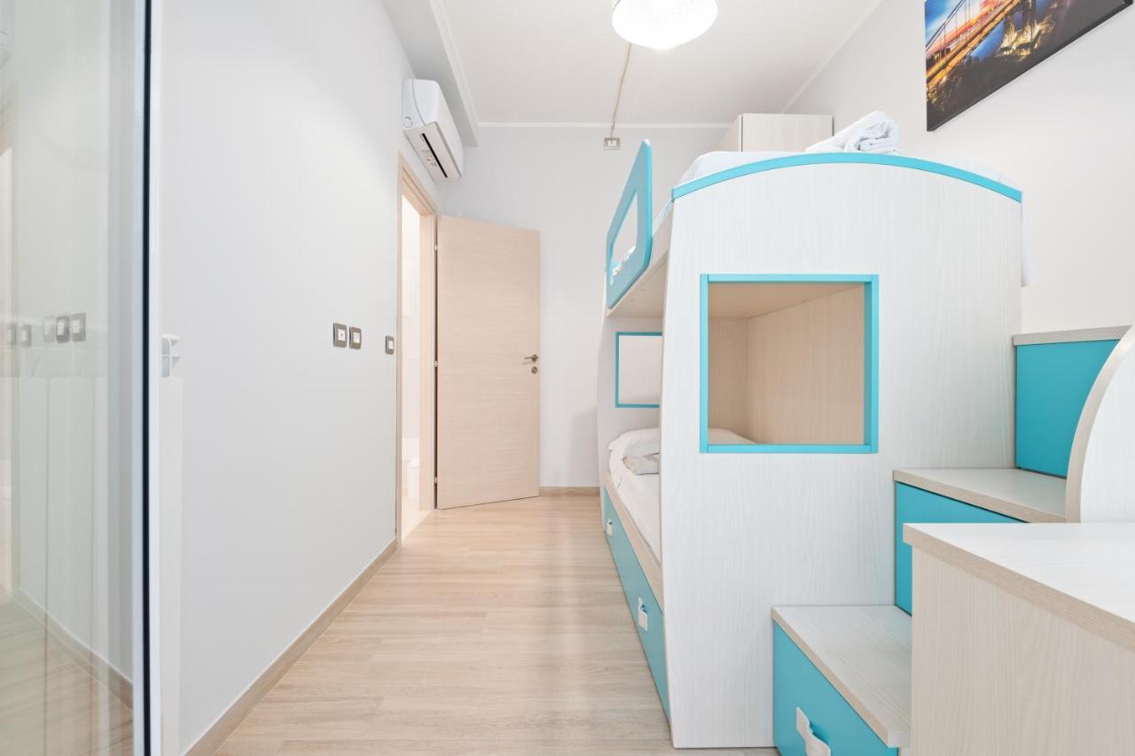 Modern Flat 250 Mt From The Sea - Albissola Marina Apartment Exterior photo